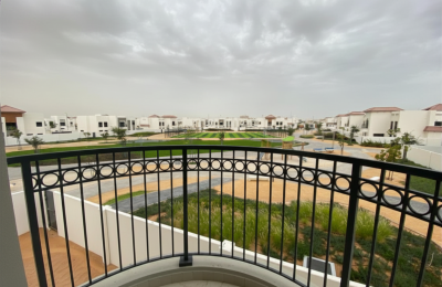 5 غرف نوم - فاي الريمان 2 - صف واحد استثنائي مع مساحة لمسبح خاص | موقع متميز أمام الملعب الرياضي للمجتمع السكني | السعر قابل للتفاوض